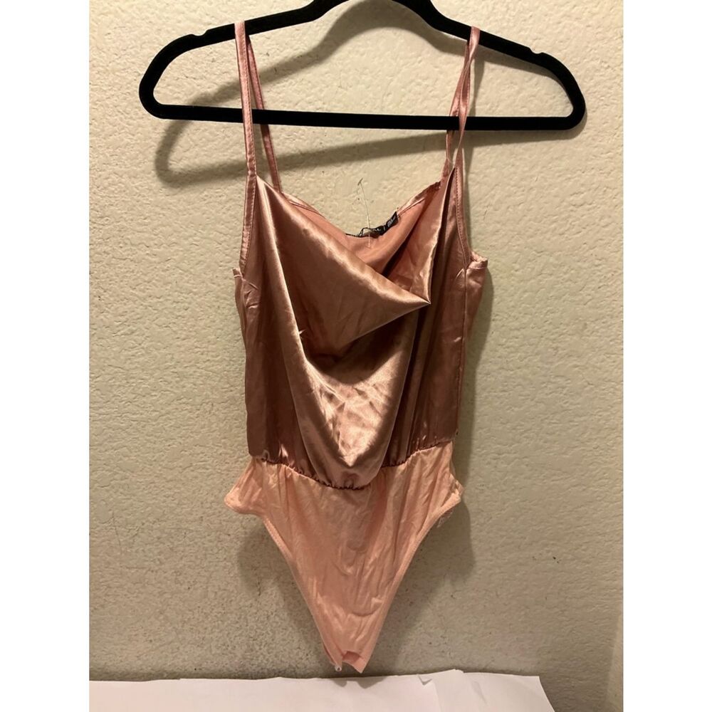 NastyGal Women pink Polyester Satin Cowl Neck Spaghetti Strap Bodysuit Top Sz 0